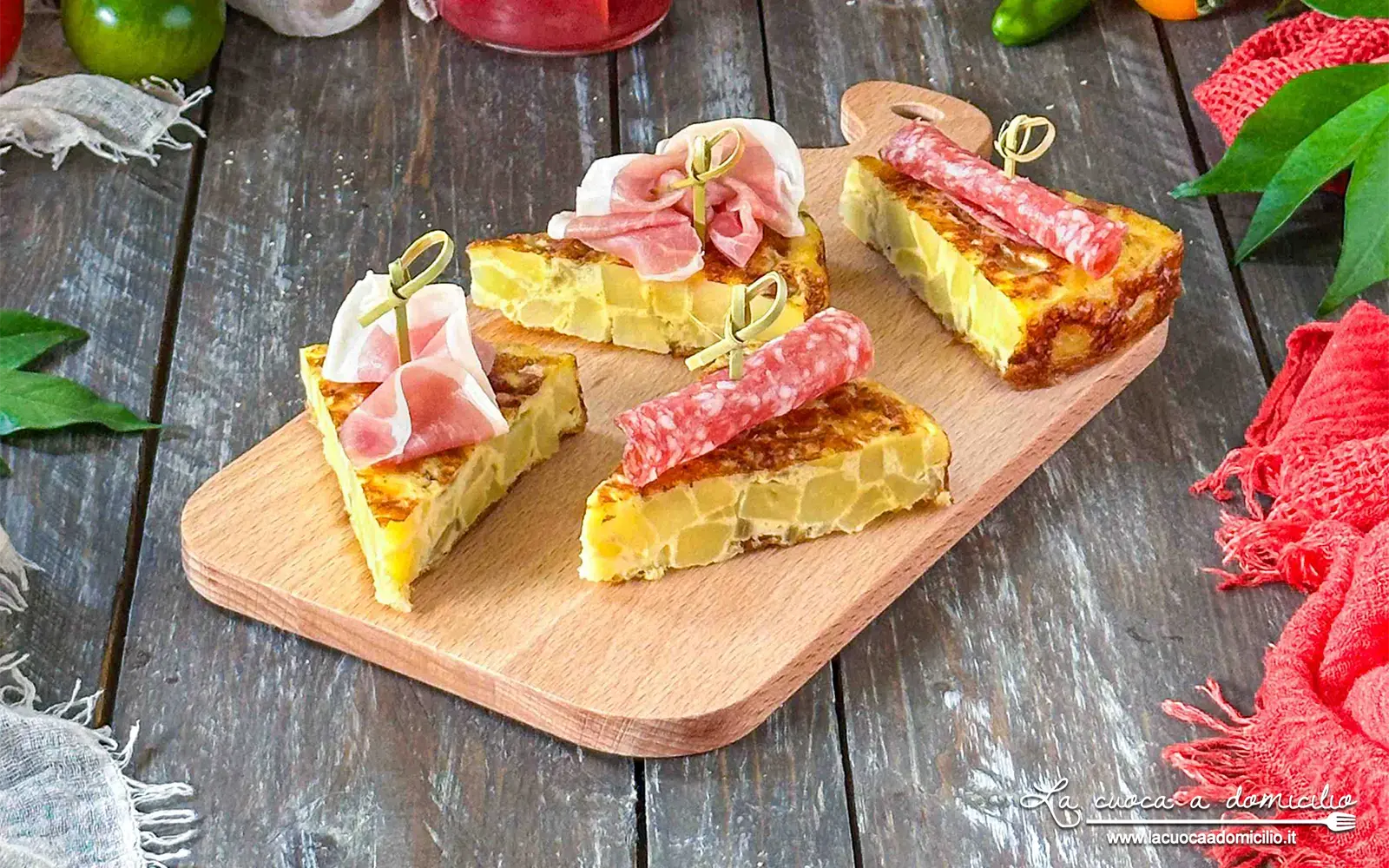Tortillas di patate con Originale Salame Milano e Prosciutto Crudo