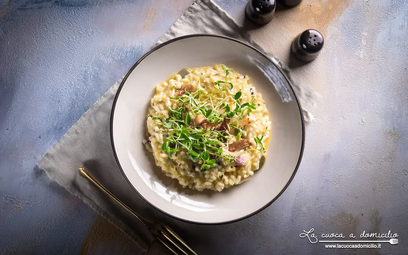 Risotto ai Bruscandoli: Il Segreto Selvaggio della Primavera Veneta